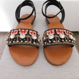 Vince Camuto Aztec sandals